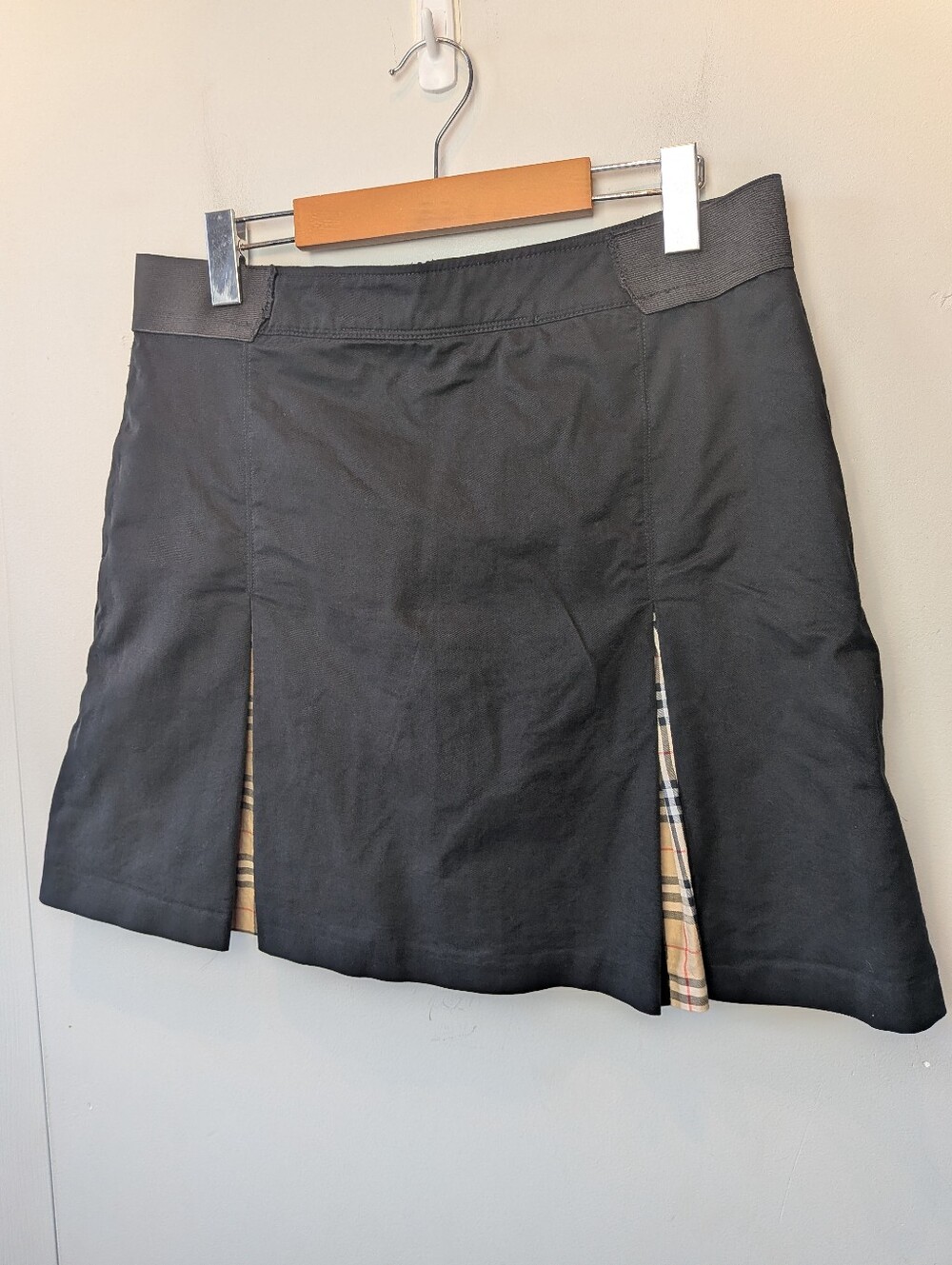 BURBERRY Golf Women Mini Skort Black Size 8 Classic Fit Elastic Waist 98% Cotton